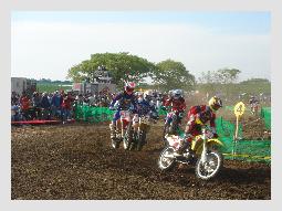 ���g�N���X