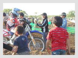 �o�[�x�L���[